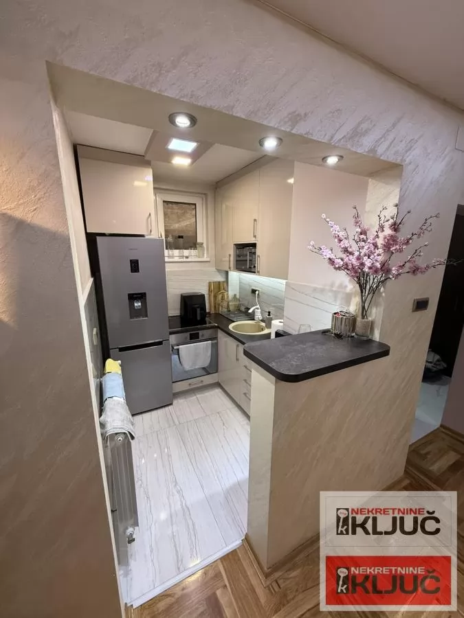 RIBLJA PIJACA, 42m2, Jednoiposoban, Renoviran, Namešten 3