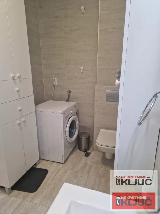 SAJAM IZDAJE SE DVOIPOSOBAN NAMEŠTEN STAN U KOMPLEKSU SAJAM KOMPLEKS 10