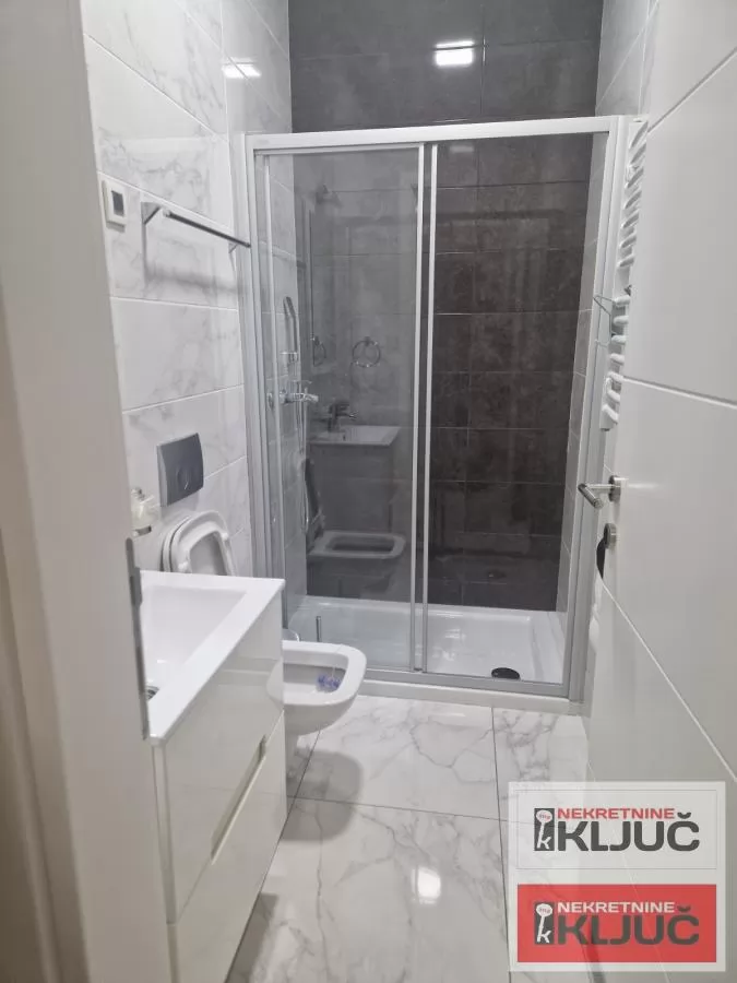 SAJAM IZDAJE SE DVOIPOSOBAN NAMEŠTEN STAN U KOMPLEKSU SAJAM KOMPLEKS 11