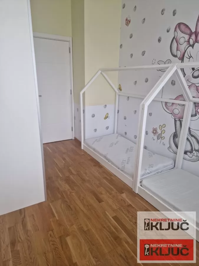 SAJAM IZDAJE SE DVOIPOSOBAN NAMEŠTEN STAN U KOMPLEKSU SAJAM KOMPLEKS 6