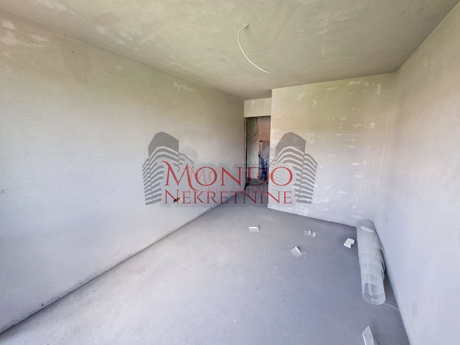  Dvoiposoban stan u izgradnji na Panteleju "Kapije Panteleja" 7