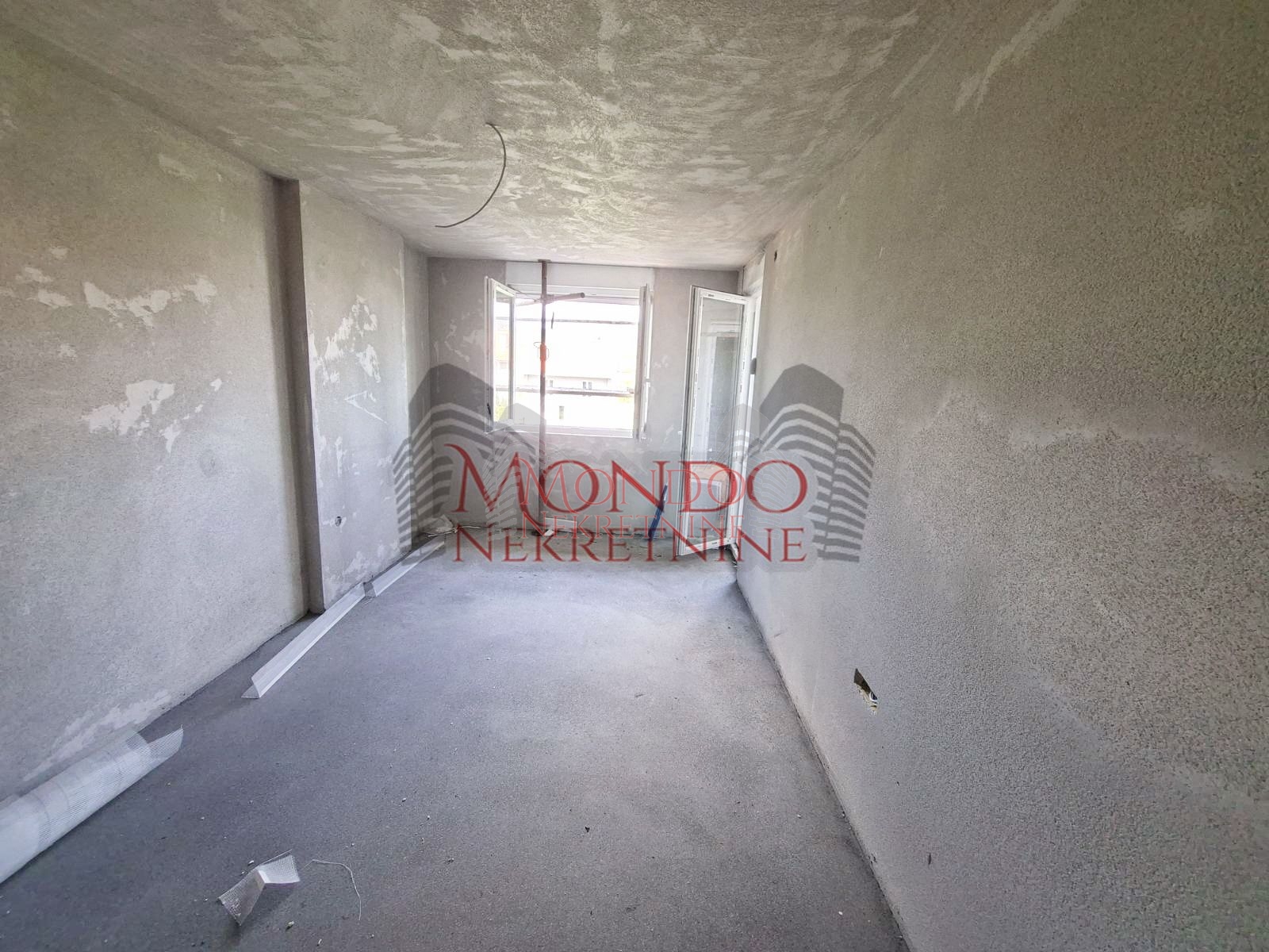  Dvoiposoban stan u izgradnji na Panteleju "Kapije Panteleja" 8