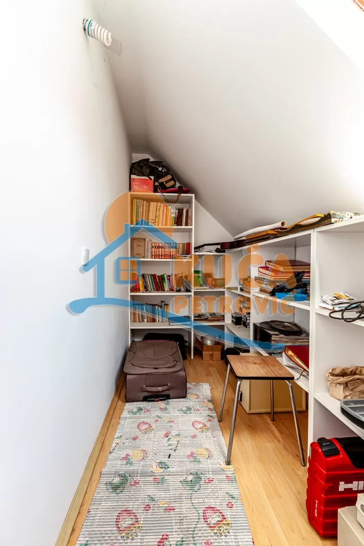 četvorosobna kuća, 200 m2, Palilula, Malojastrebačka ID: p-016285 15
