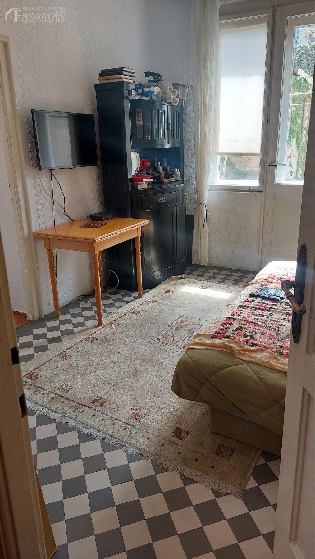 GORNJI DORCOL, DOBRACINA, 30m2 1