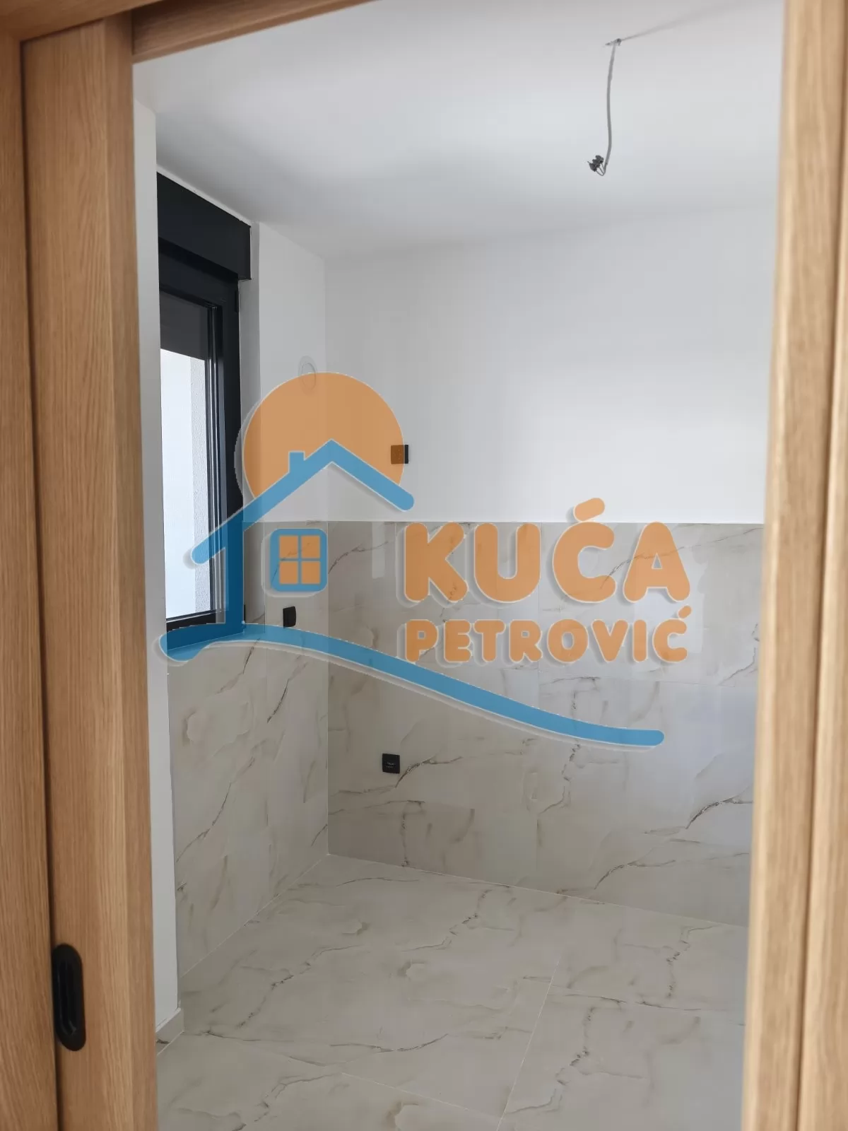 Lokal, 66 m2, Crveni Pevac, Cara Dušana ID: i-016286 4