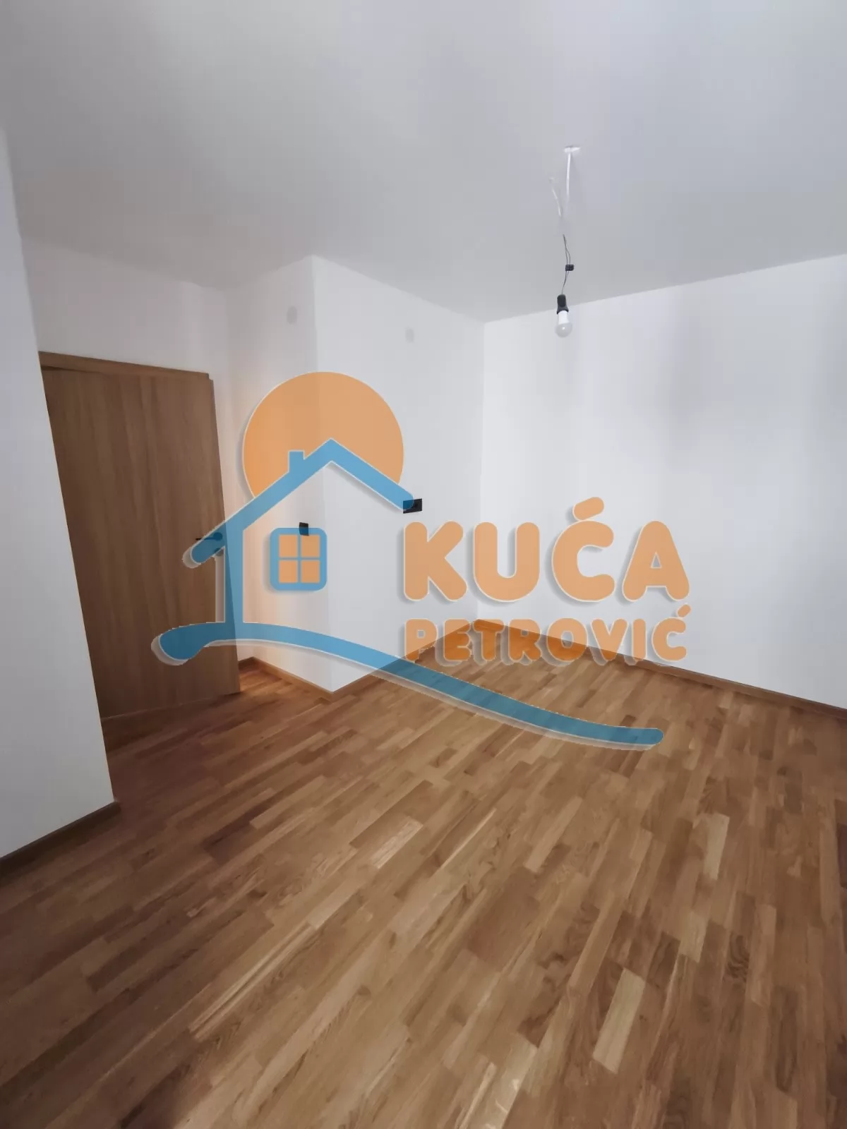 Lokal, 66 m2, Crveni Pevac, Cara Dušana ID: i-016286 8