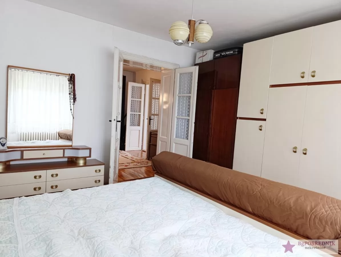 Pančevo, Vojlovica, Janka Čmelika, 92m2+112m2, 5.3a 11