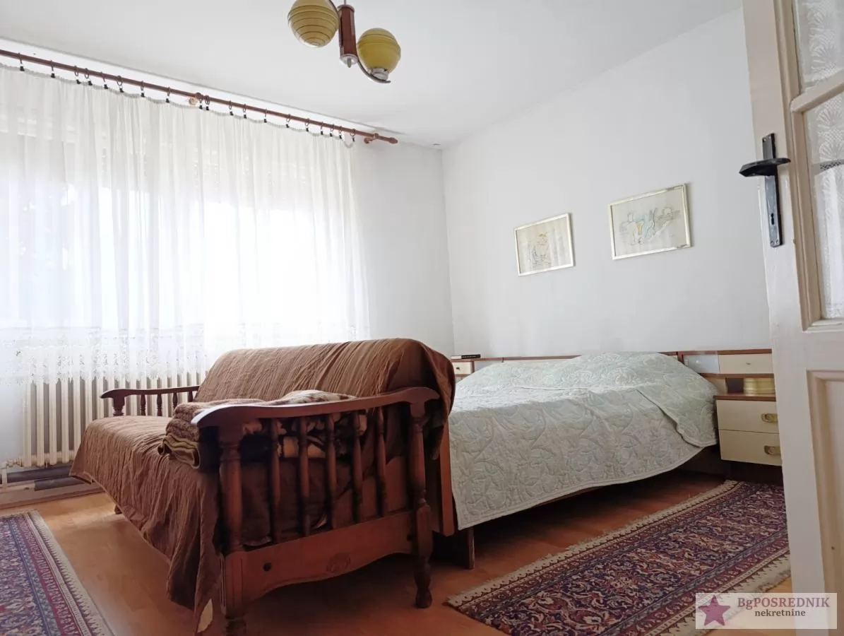 Pančevo, Vojlovica, Janka Čmelika, 92m2+112m2, 5.3a 12