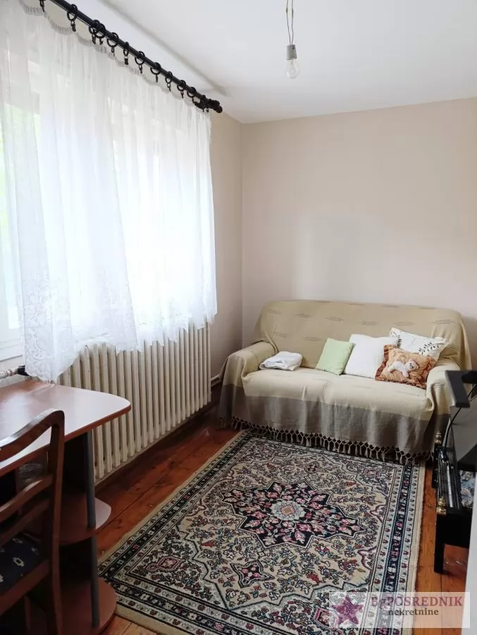 Pančevo, Vojlovica, Janka Čmelika, 92m2+112m2, 5.3a 13