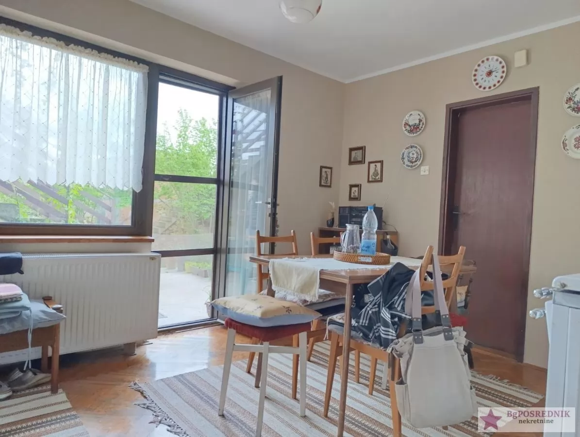 Pančevo, Vojlovica, Janka Čmelika, 92m2+112m2, 5.3a 15