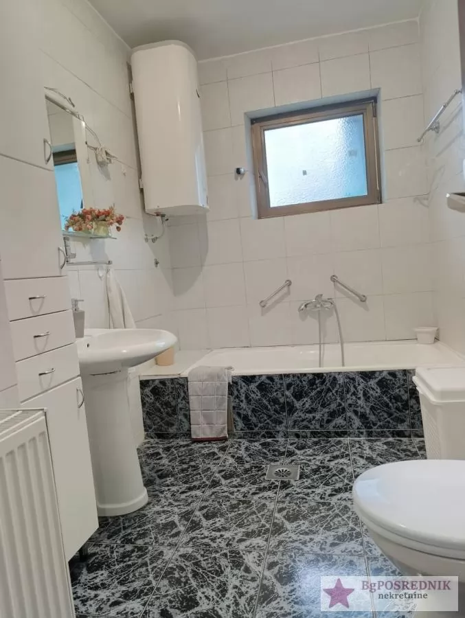 Pančevo, Vojlovica, Janka Čmelika, 92m2+112m2, 5.3a 18