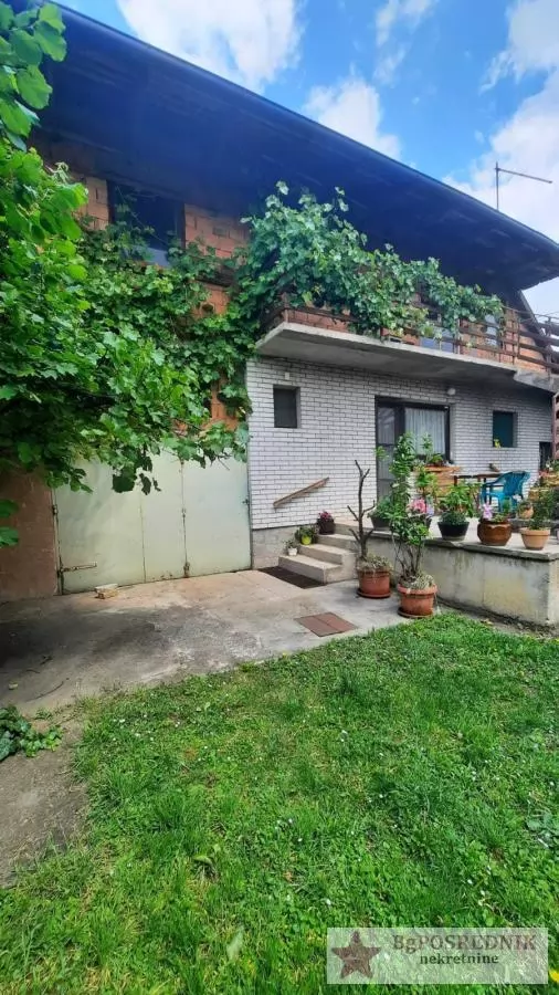 Pančevo, Vojlovica, Janka Čmelika, 92m2+112m2, 5.3a 3
