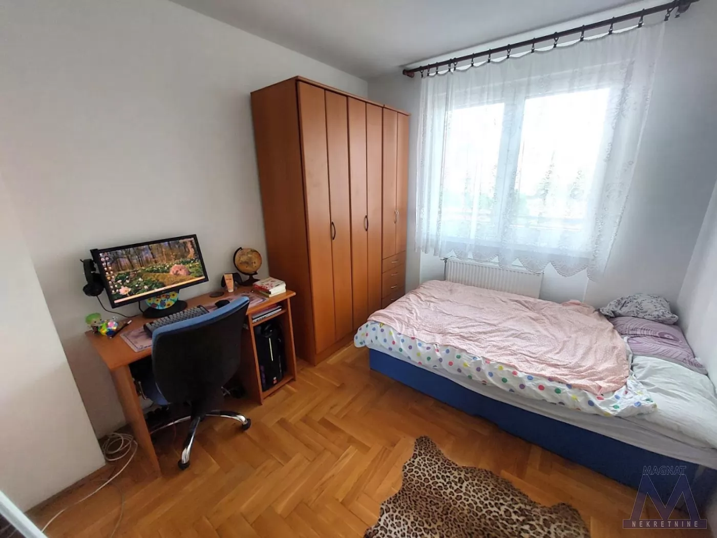 Stan,NOVI SAD,BULEVAR,kv: 37, € 350, ID: 9101941 6