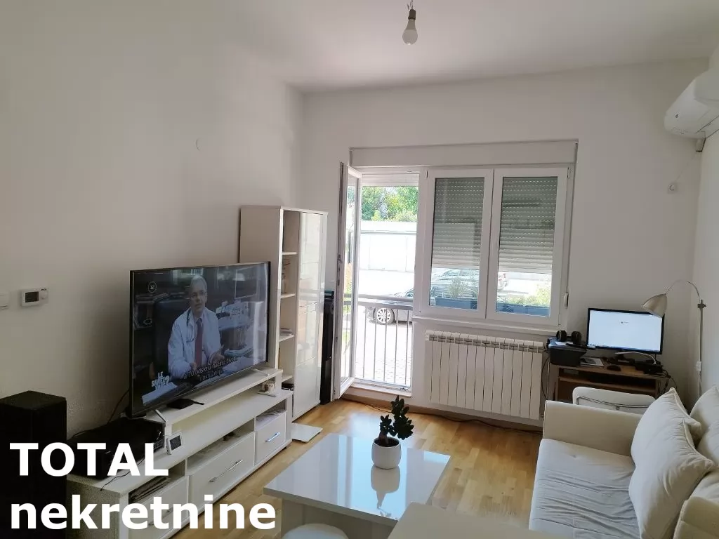 Stan,PETROVARADIN,PETROVARADIN,kv: 71.00, € 163200, ID: 1102562 1