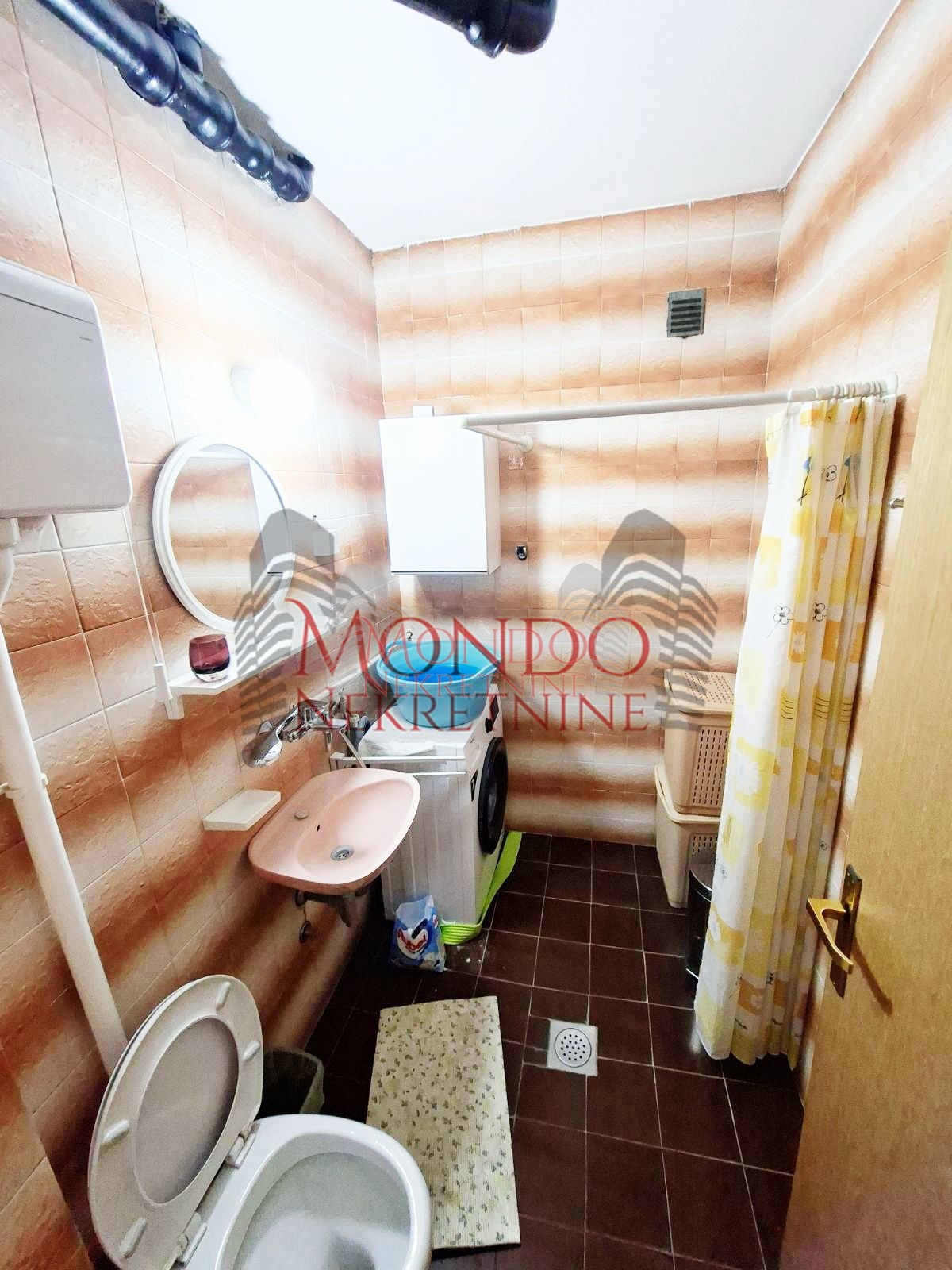 Trosoban stan kod Čaira, cg, 2 sprat, Niš 11