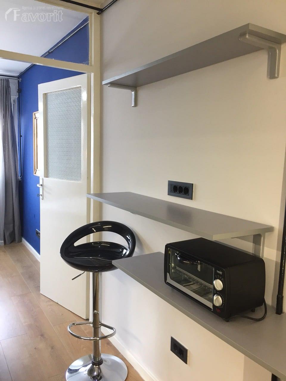 SUMICE, USTANICKA, 41m2 4
