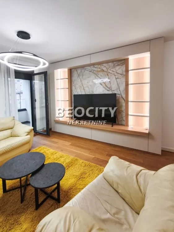 Trosoban stan, 65 m2, Čubura ID: 131619 1