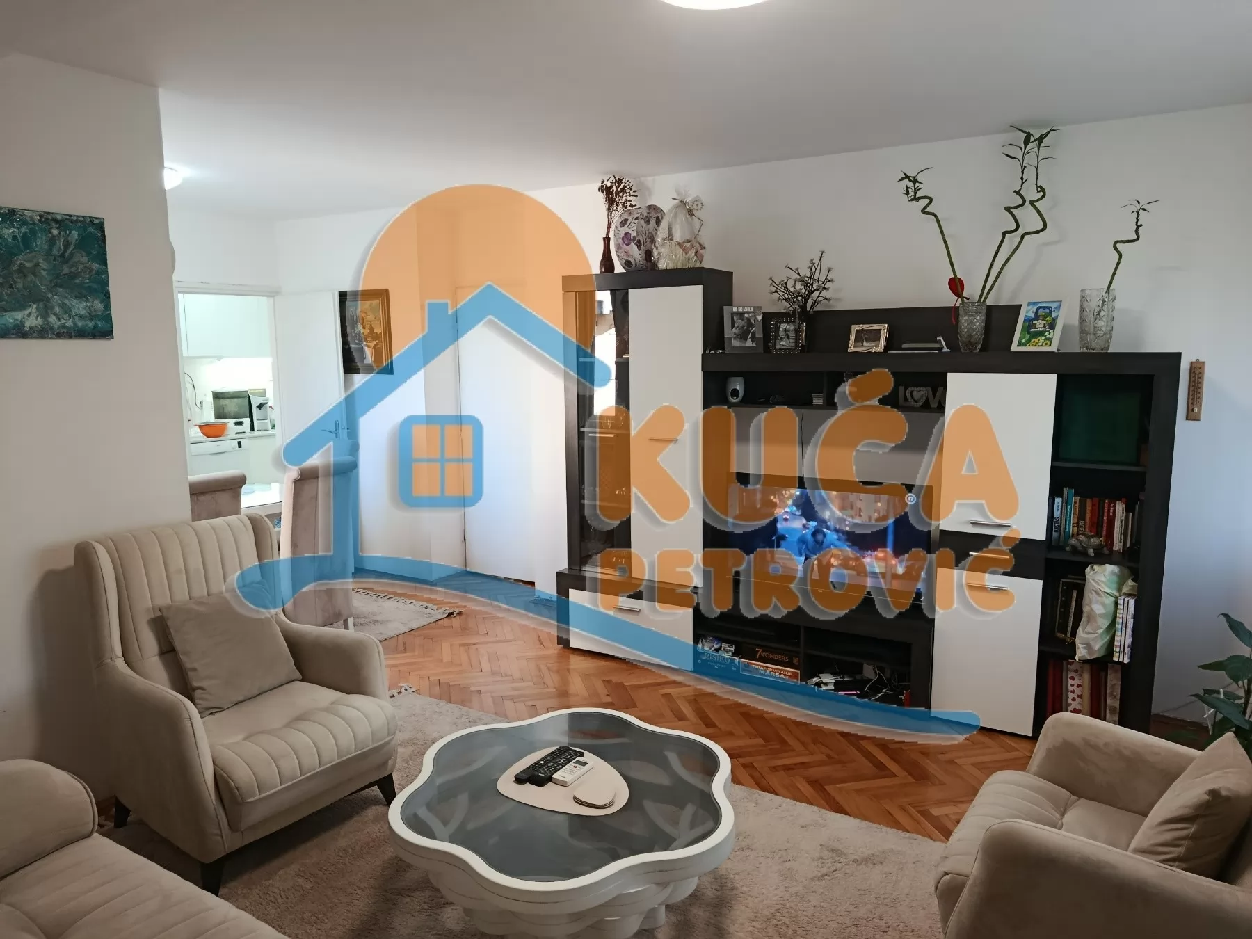 Trosoban stan, 75 m2, Dom zdravlja, Vojvode Mišića ID: p-016284 1