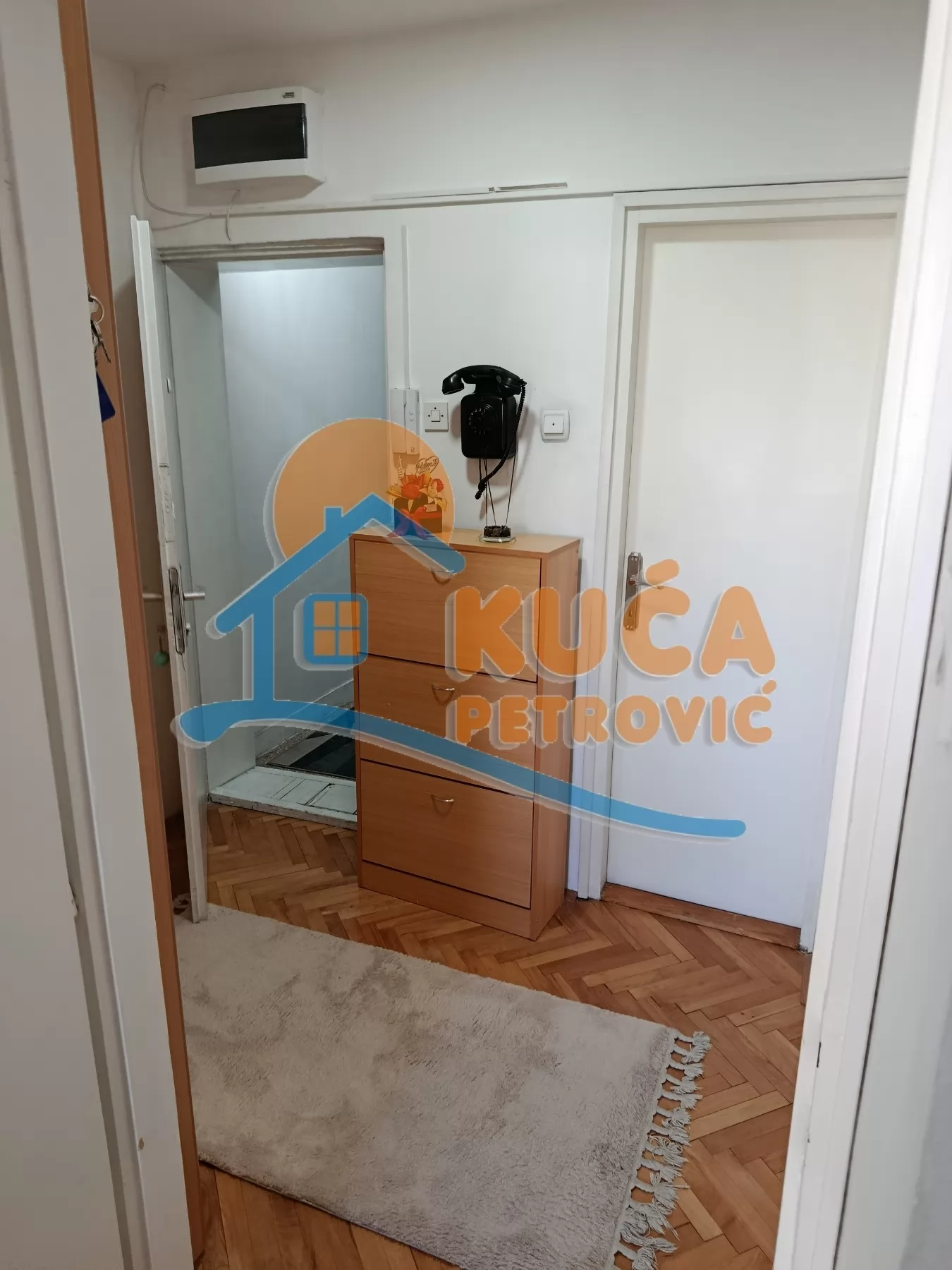 Trosoban stan, 75 m2, Dom zdravlja, Vojvode Mišića ID: p-016284 16