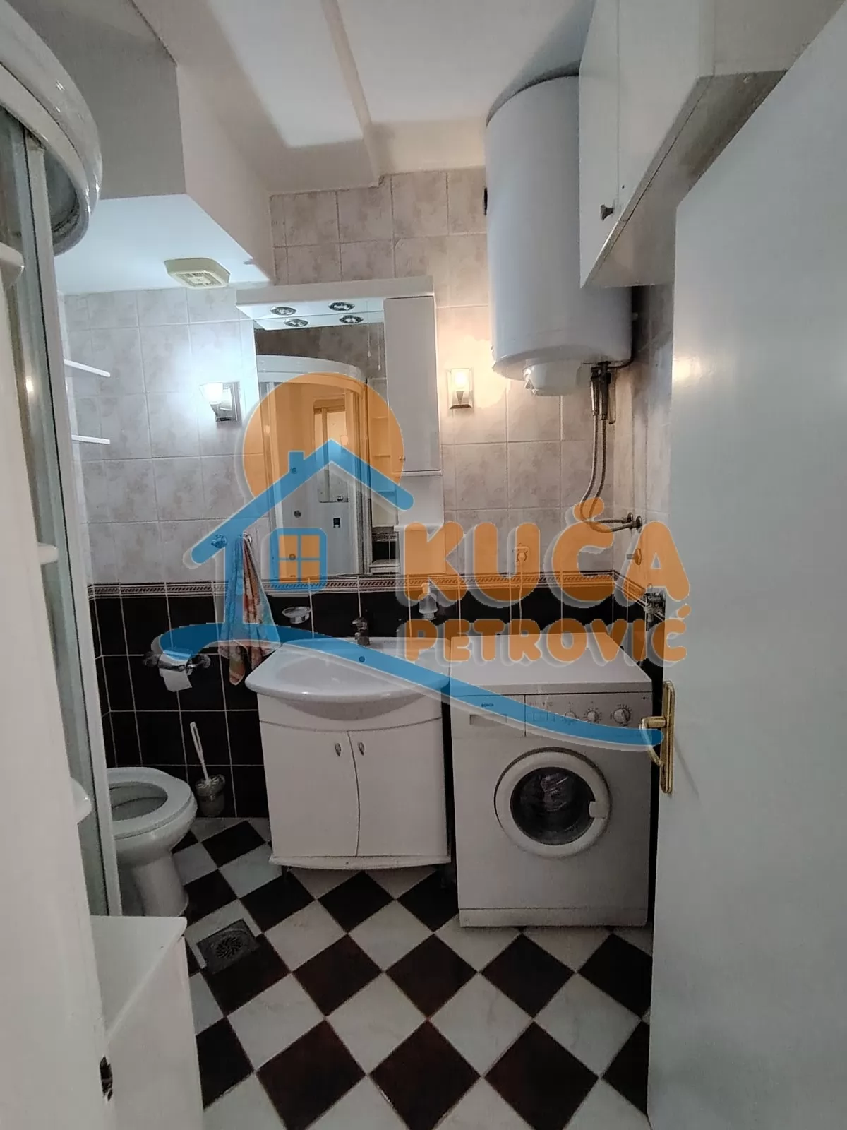 Trosoban stan, 77 m2, Marger, Trg učitelja Tase ID: i-016297 18
