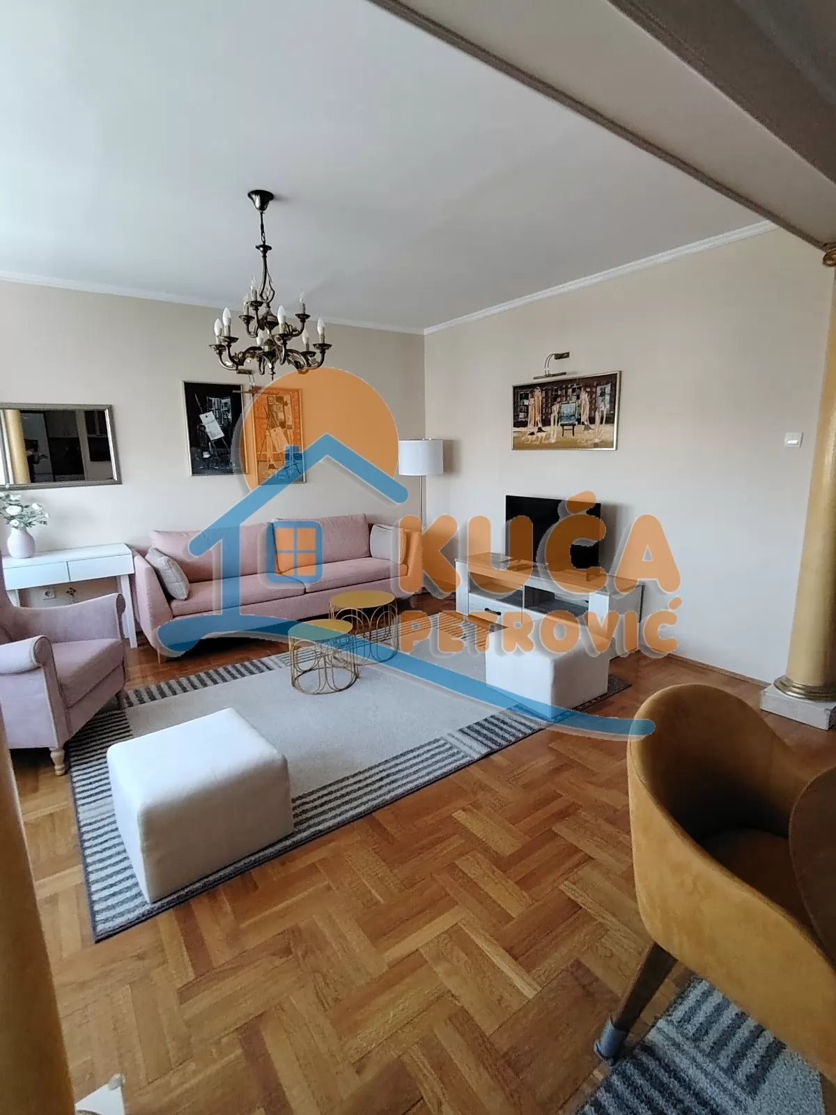 Trosoban stan, 77 m2, Marger, Trg učitelja Tase ID: i-016297 7