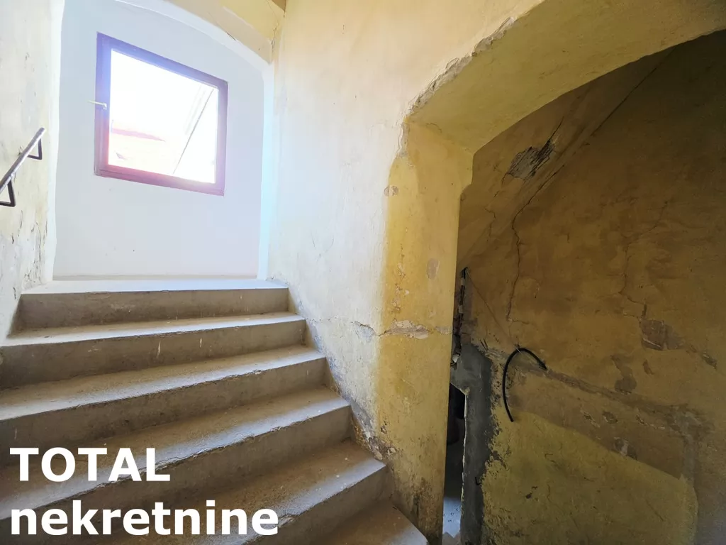 Stan,PETROVARADIN,GRADIC,kv: 22.00, € 99000, ID: 1102572 11
