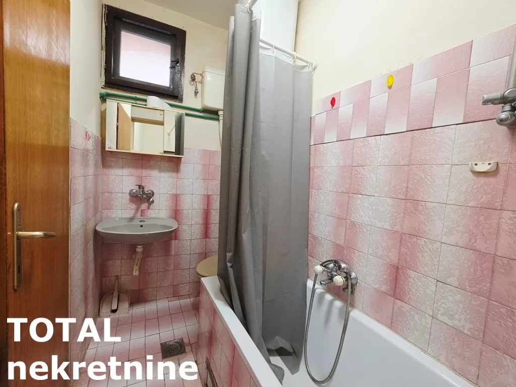Stan,PETROVARADIN,GRADIC,kv: 22.00, € 99000, ID: 1102572 8
