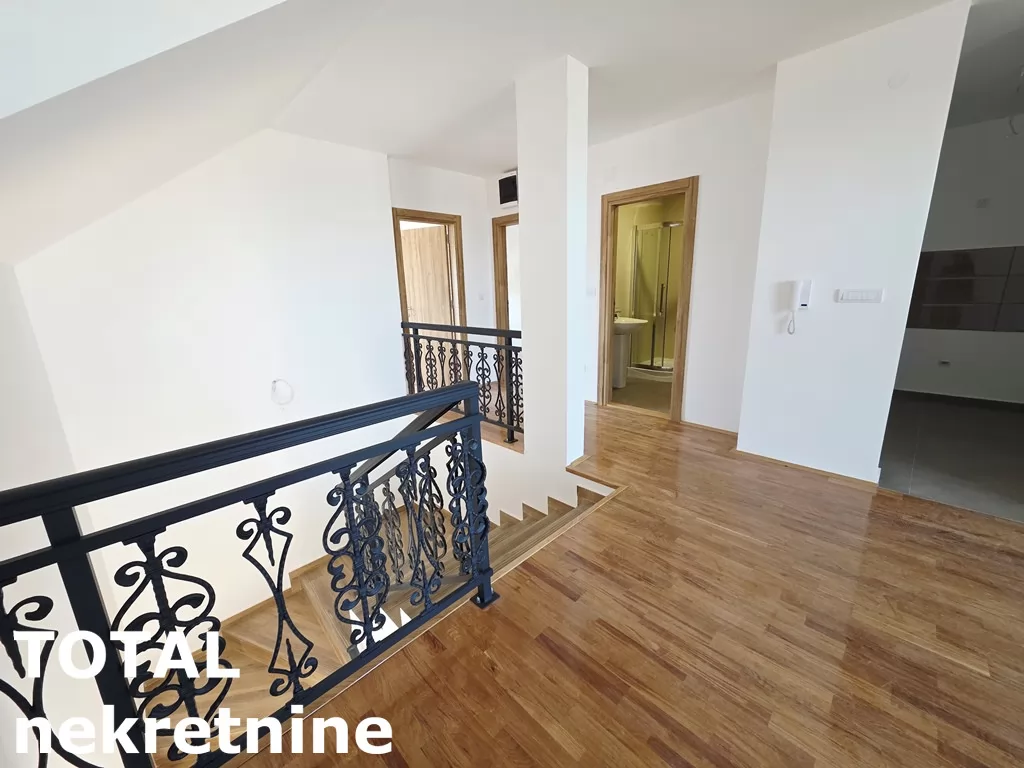 Stan,PETROVARADIN,MISELUK,kv: 80.00, € 160000, ID: 1102552 17