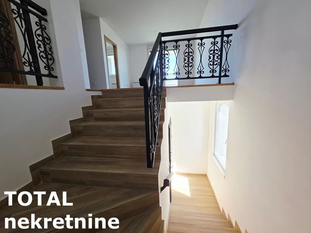 Stan,PETROVARADIN,MISELUK,kv: 80.00, € 160000, ID: 1102552 19