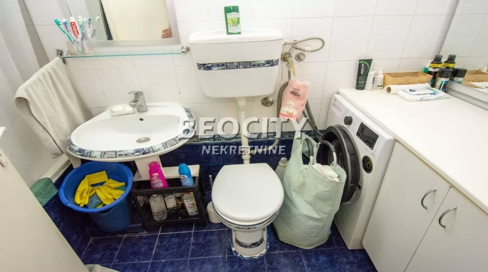 Trosoban stan, 100 m2, Blok 64, Gandijeva ID: 131641 13