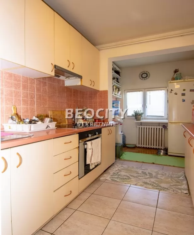 Trosoban stan, 100 m2, Blok 64, Gandijeva ID: 131641 7