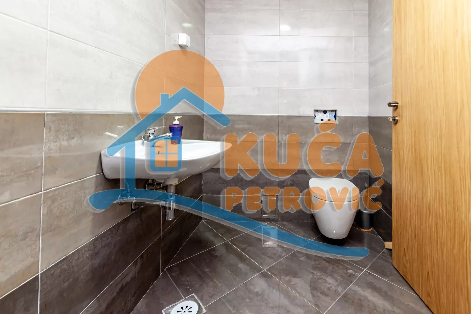četvorosoban stan, 154 m2, Bulevar Nemanjića, Bulevar Nemanjića ID: p-016315 9