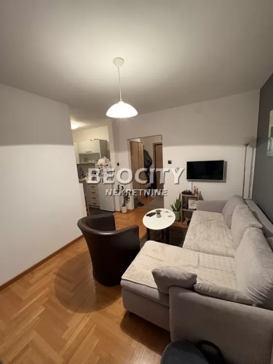Dvosoban stan, 36 m2, Adamovićevo naselje, Cara Dušana ID: 131366 1