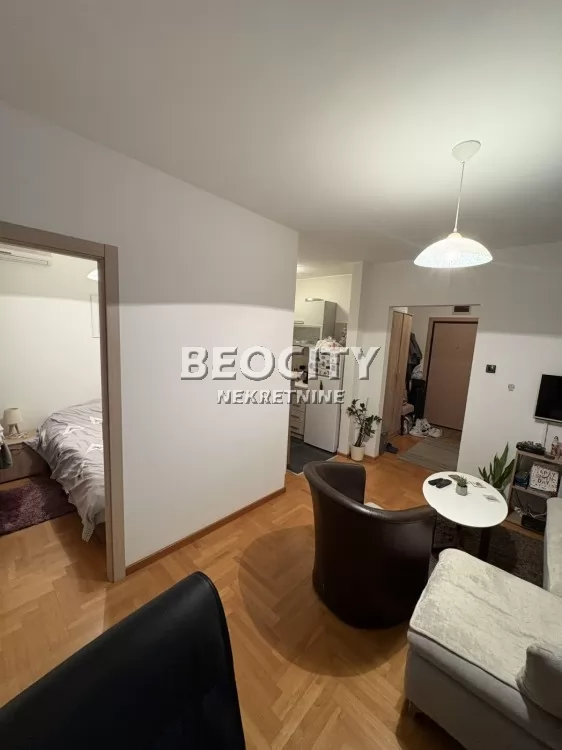 Dvosoban stan, 36 m2, Adamovićevo naselje, Cara Dušana ID: 131366 2