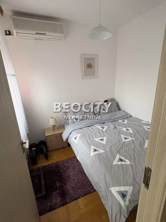 Dvosoban stan, 36 m2, Adamovićevo naselje, Cara Dušana ID: 131366 8