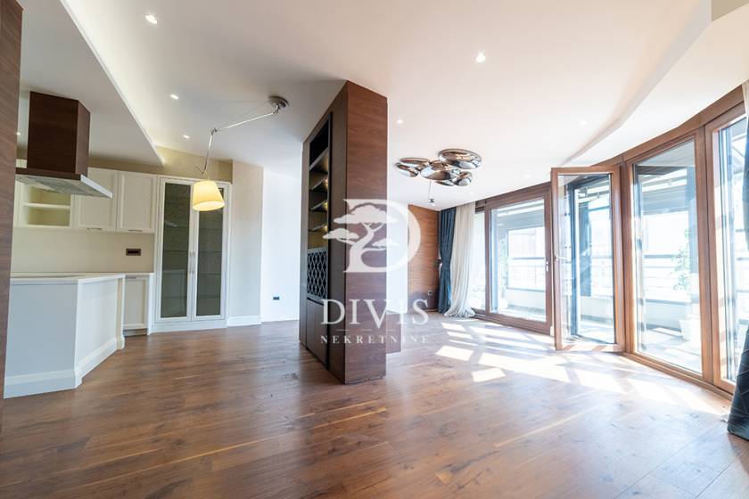 Nebojšina  Hram Svetog Save 152m² 1