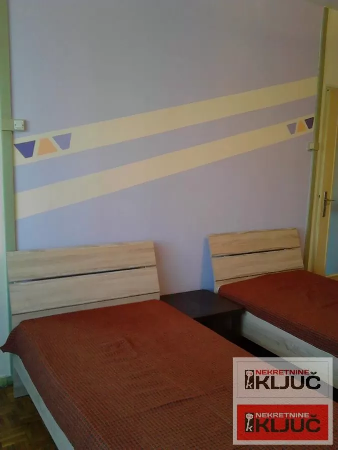 SAJAM IZDAJE SE JEDNOSOBAN NAMEŠTEN STAN 7