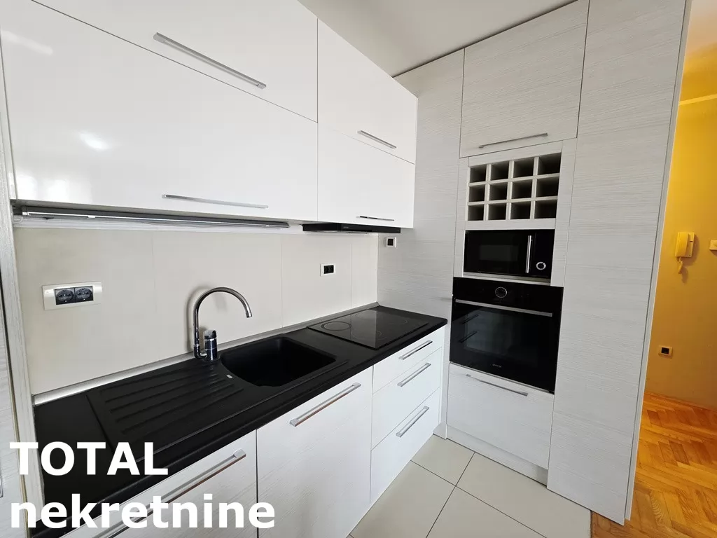 Stan,NOVI SAD,BULEVAR EVROPE,kv: 42.00, € 140000, ID: 1102333 6