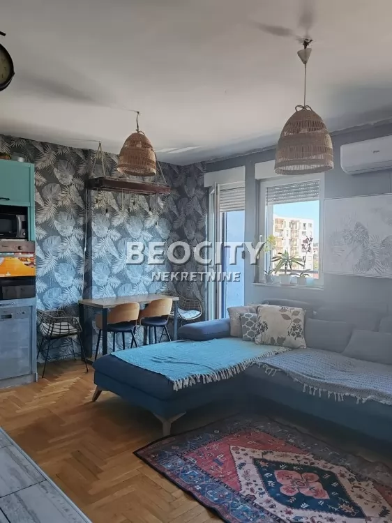 četvorosoban stan, 70 m2, Bulevar Evrope ID: 131815 2