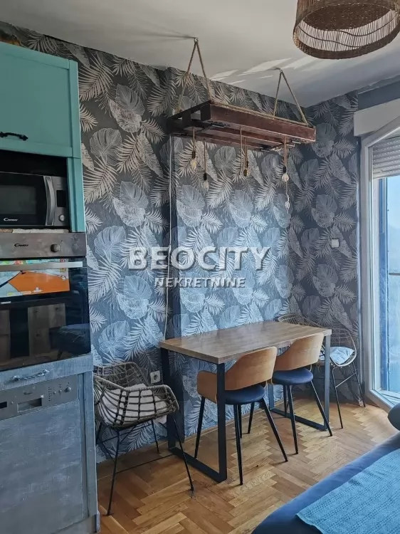 četvorosoban stan, 70 m2, Bulevar Evrope ID: 131815 6