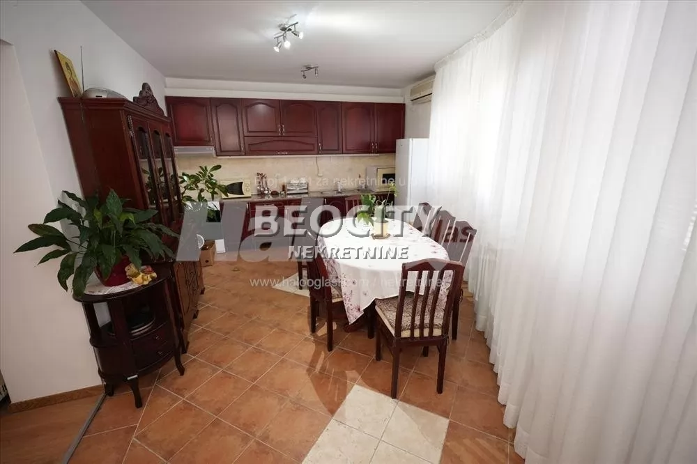 Dvosoban stan, 70 m2, Braće Jerković,  Irske desete divizije ID: 129417 2