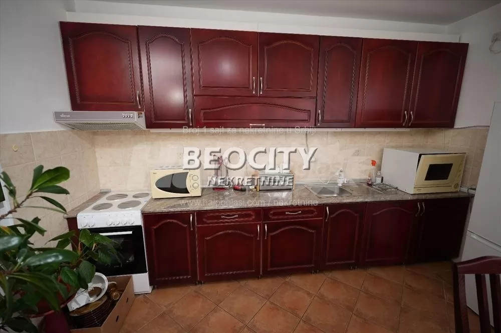 Dvosoban stan, 70 m2, Braće Jerković,  Irske desete divizije ID: 129417 3