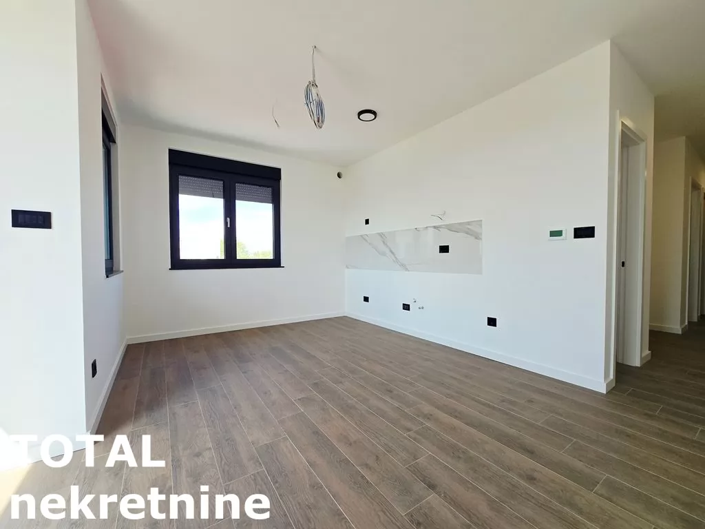 Stan,NOVI SAD,TELEP,kv: 52.00, € 145600, ID: 1100582 2