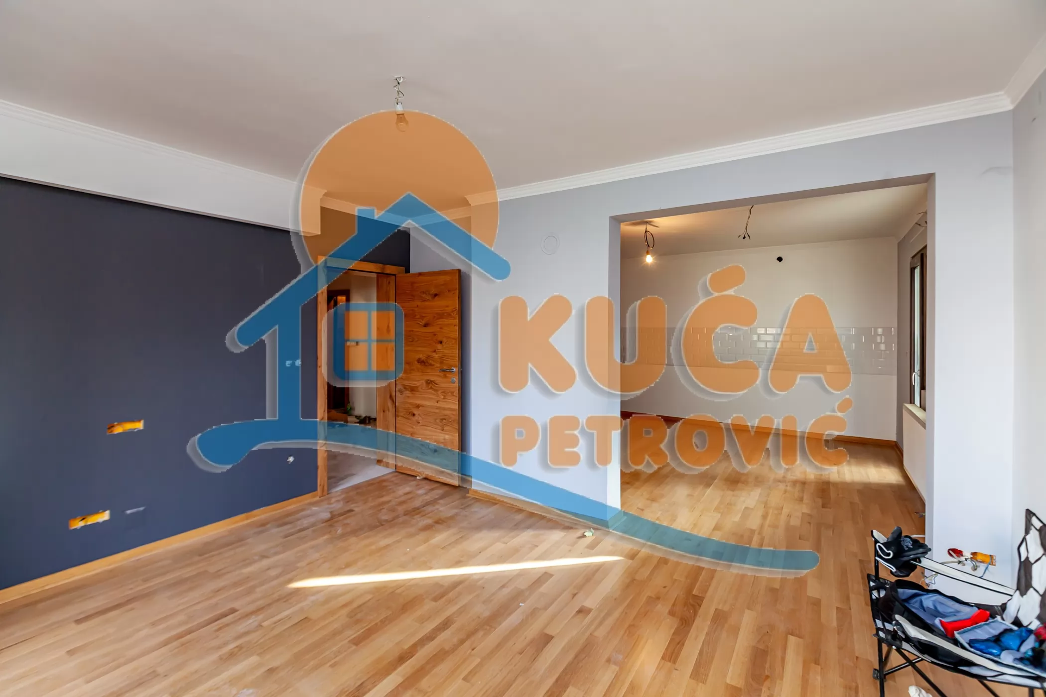 Trosoban stan, 103 m2, Centar, Episkopska ID: p-016330 12