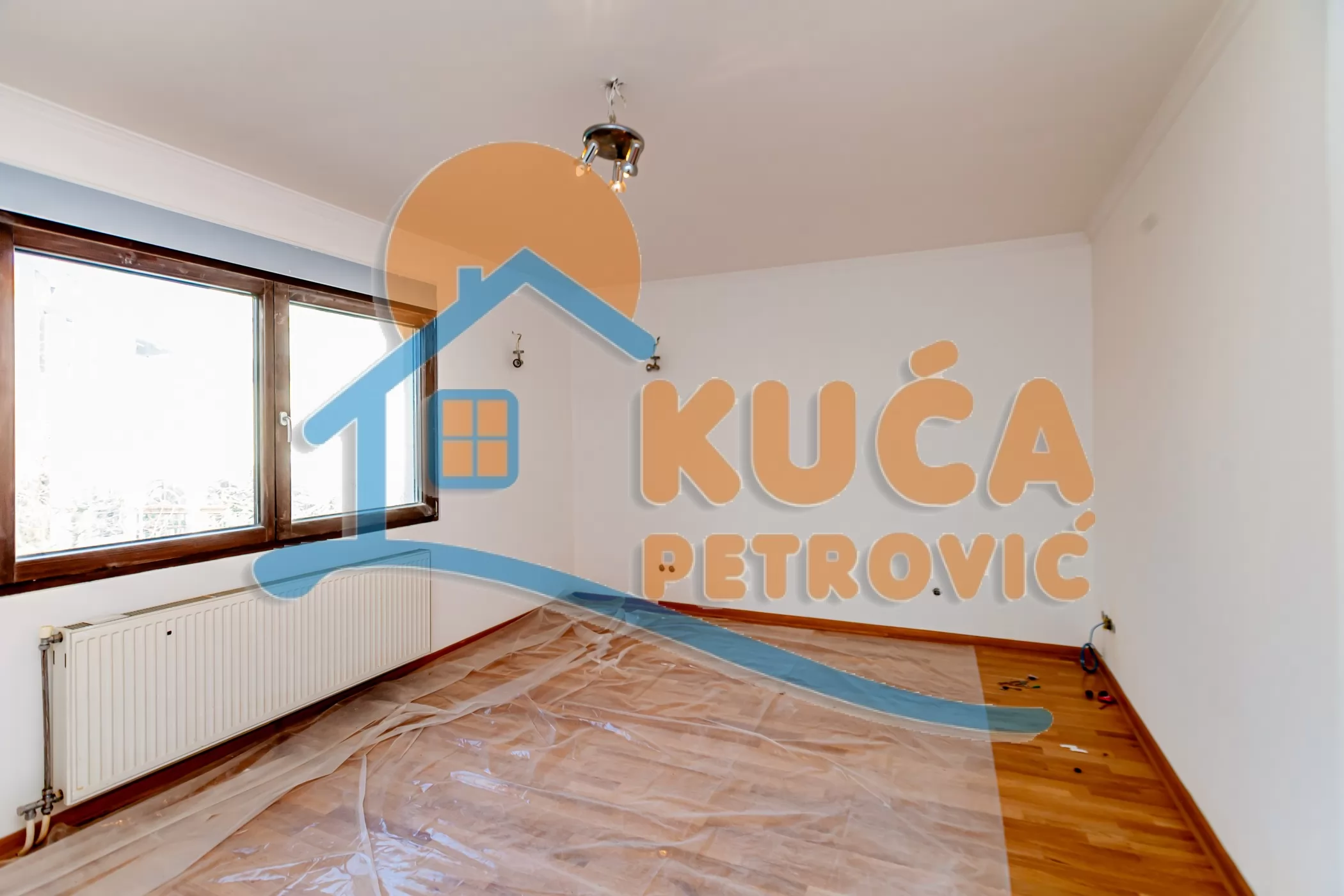 Trosoban stan, 103 m2, Centar, Episkopska ID: p-016330 4