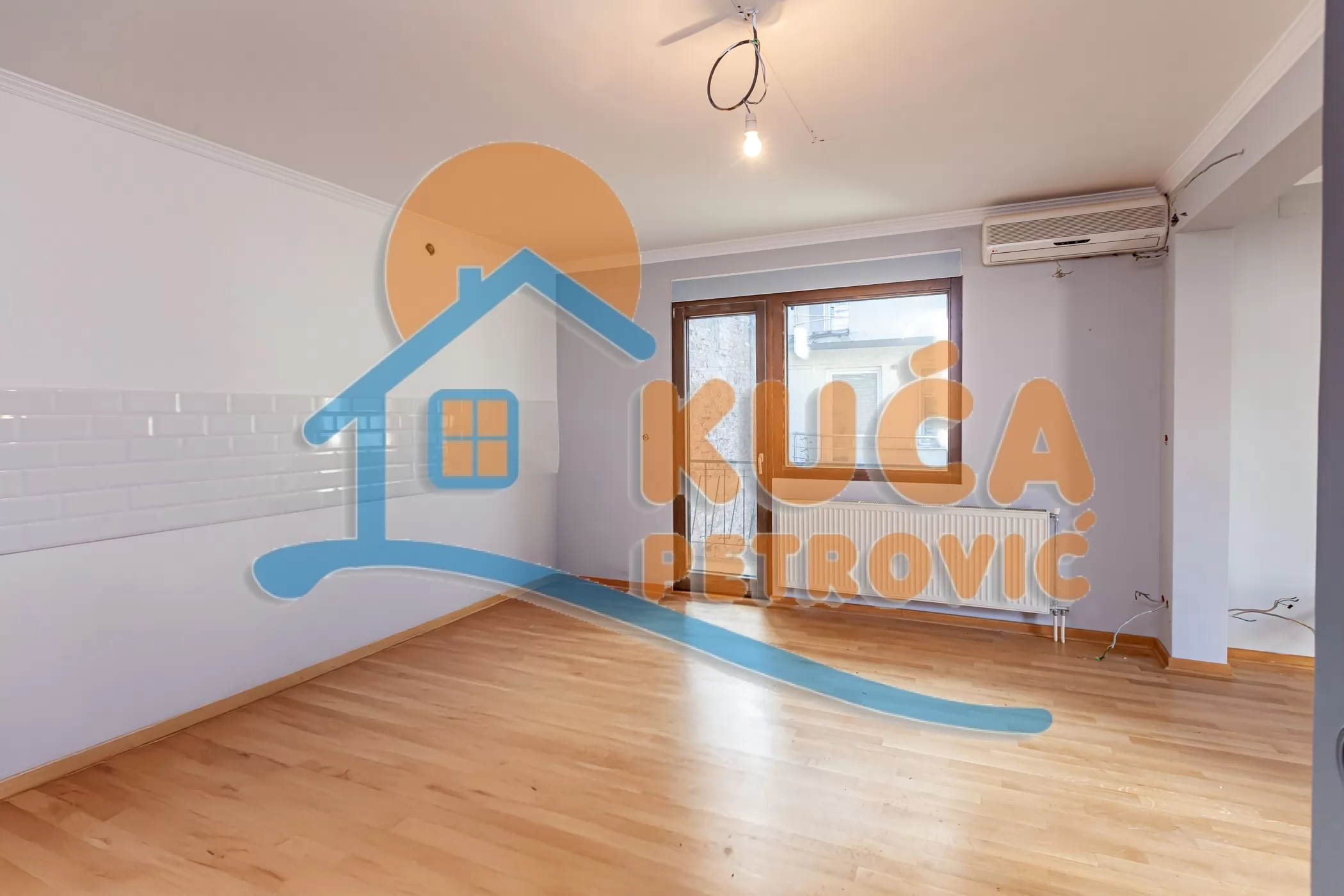 Trosoban stan, 103 m2, Centar, Episkopska ID: p-016330 9