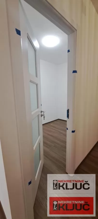 NOVO NASELJE, 34m2 + terasa, Jednoiposoban, Renoviran 21