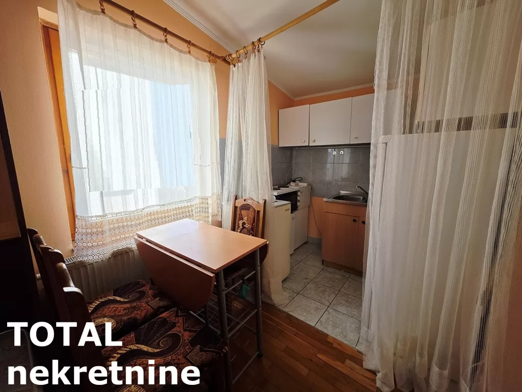 Stan,NOVI SAD,ZELEZNICKA STANICA,kv: 21.00, € 55000, ID: 1101779 5