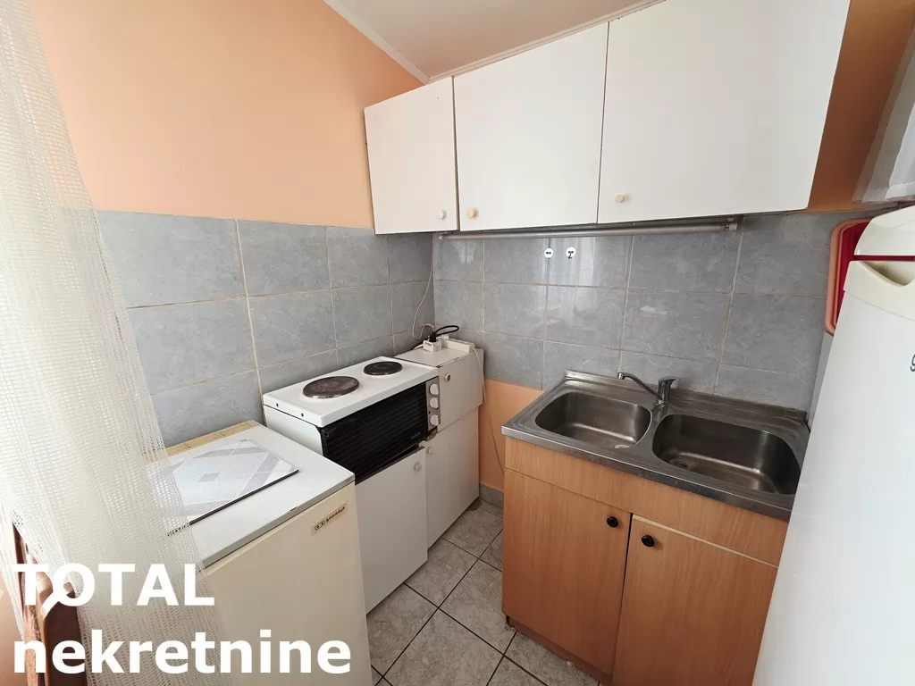 Stan,NOVI SAD,ZELEZNICKA STANICA,kv: 21.00, € 55000, ID: 1101779 6