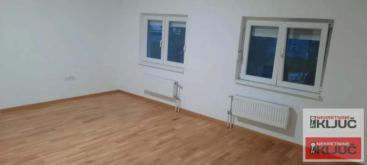 ADICE, 71m2, Četvorosoban, Nov, Usejliv 1